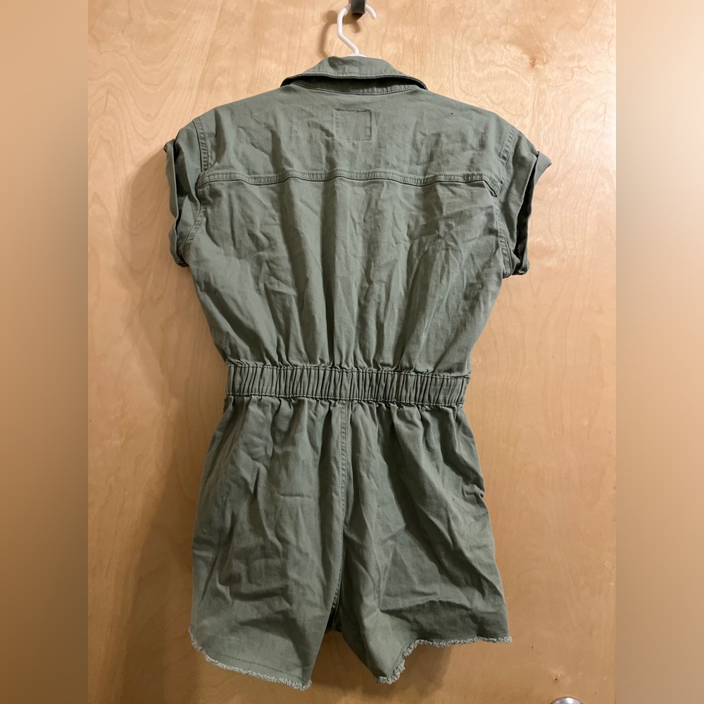 Green rhomper